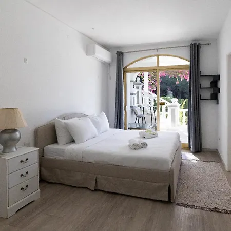 Vivi Homes - Casa Bella Villa