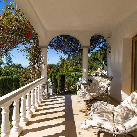 Vivi Homes - Casa Bella *